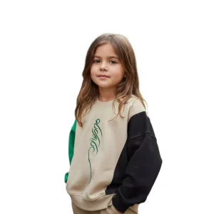 Photoroom ۲۰۲۵۱۰۲۲ ۱۱۵۳۳۵ 38 لباس سنتر فروشگاه اینترنتی لباس سنتر با هدف فروش بهترین لباس های زنانه و مردانه و بچگانه همواره در تلاش می باشد که رضایت خاطر شما را فراهم نماید.